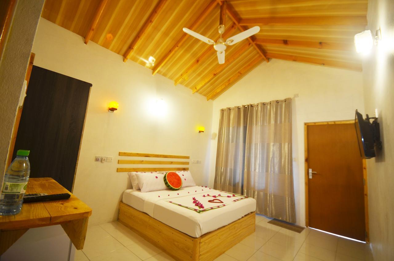 Resten Inn Thoddoo Exterior photo