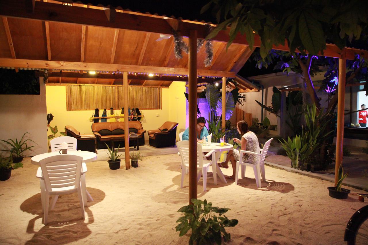 Resten Inn Thoddoo Exterior photo